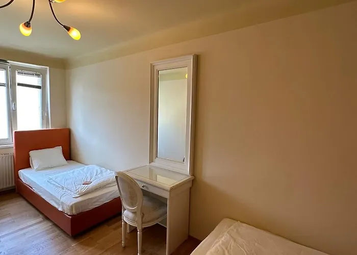 Daire 3br, 5 Beds, Sofa 2p, 5min U4,u6 Schoenbrunn *