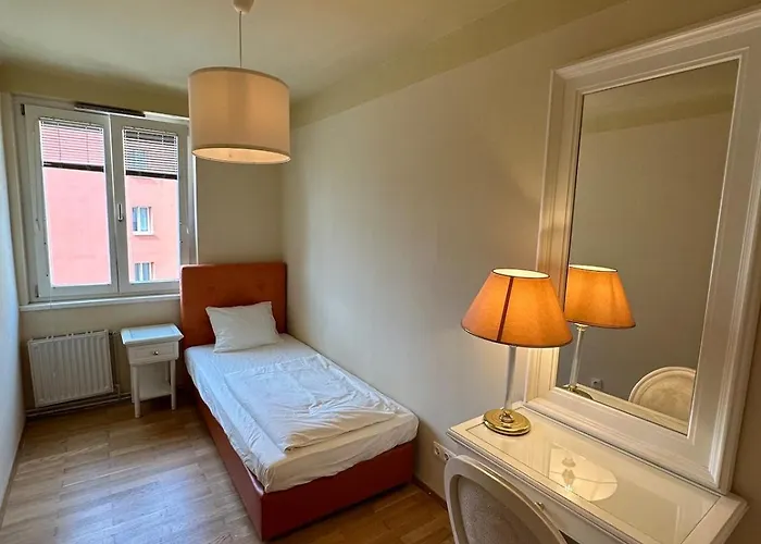 Daire 3br, 5 Beds, Sofa 2p, 5min U4,u6 Schoenbrunn *
